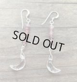 ピンクアメジストのムーンピアス
